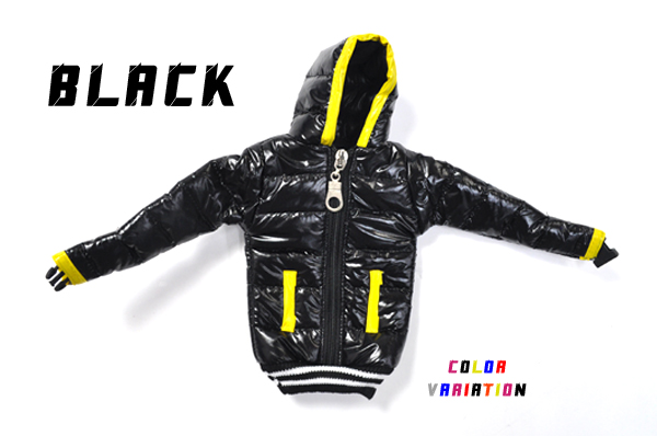 ダウンジャケットポーチ